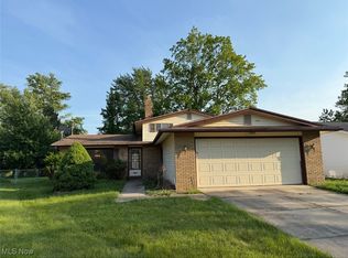 25450 Ronan Rd, Bedford Heights, OH 44146