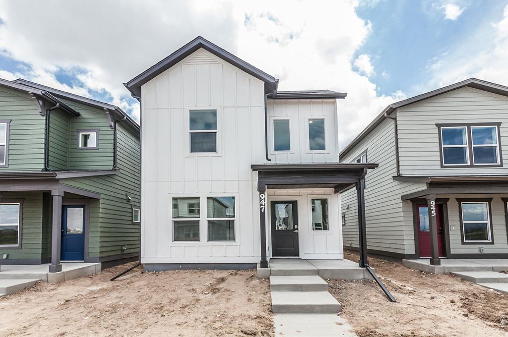 947 Trumpet Ln