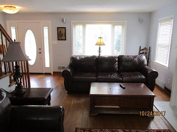 3rd image of 22 Ardmore Dr