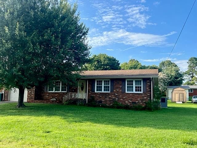 1st image of 599 Bailey Dr