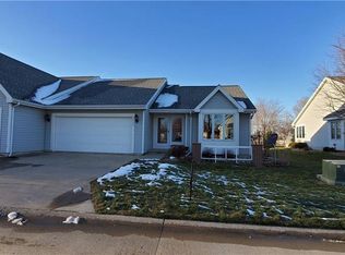 2404 Parkview Pl, Perry, IA 50220