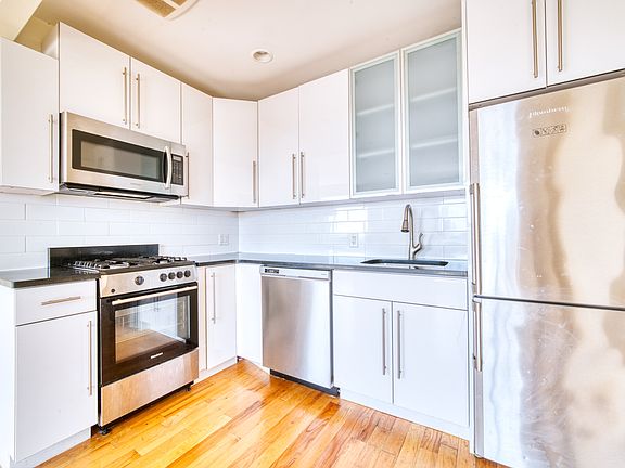 5th image of 23-15 Astoria Blvd #Penthouse 1