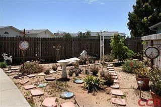 3rd image of 824 Vista Del Sol
