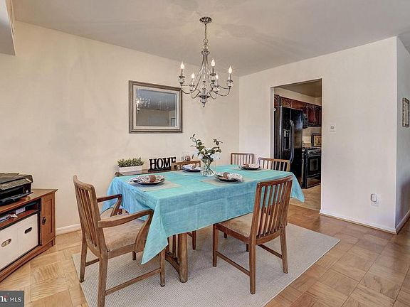 4th image of 110 Monroe St #30
