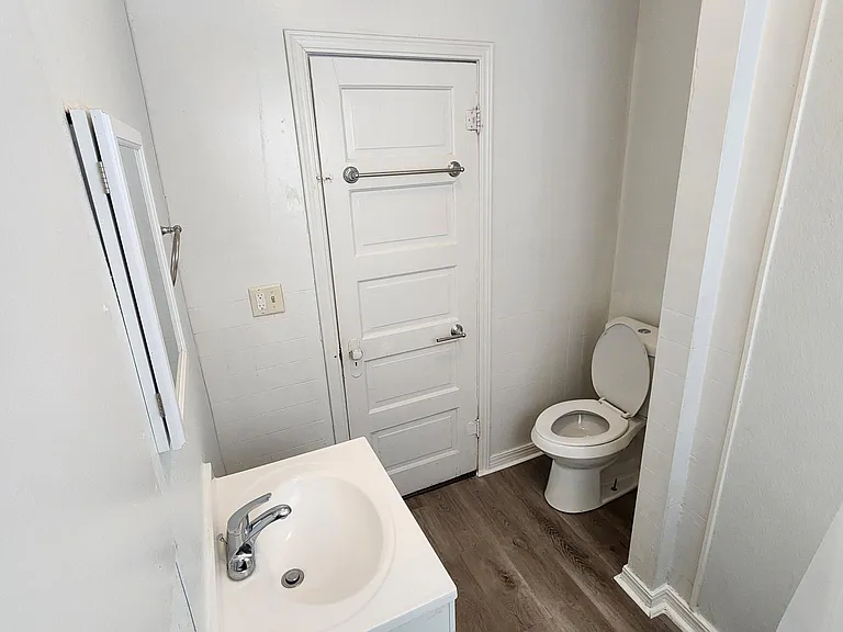 615 N 8th St #5 — Photo 10