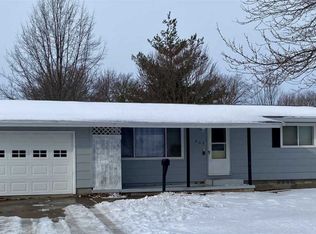 405 SW 6th Ave, Aledo, IL 61231