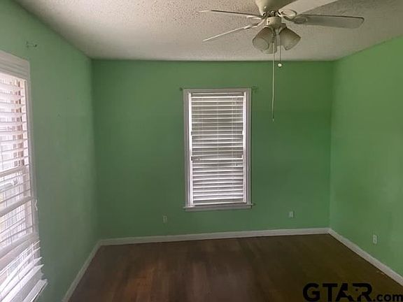 2nd image of 306 Dublin Ln