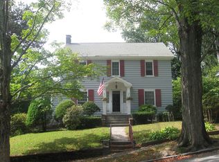 9 Commodore Rd, Worcester, MA 01602