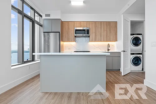2230 Cropsey Ave #3204 Photo 1