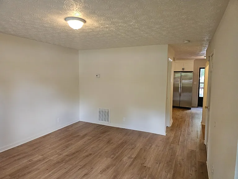 490 S Jeff Davis Dr #B — Photo 6