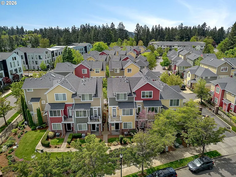 830 NW Council Dr — Photo 37