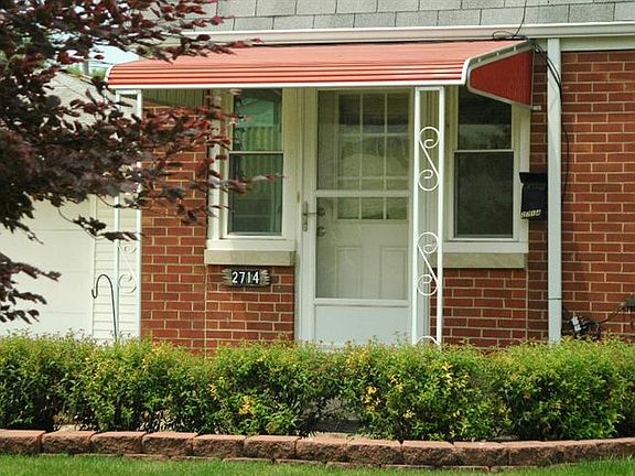 3rd image of 2714 E 140th Pl