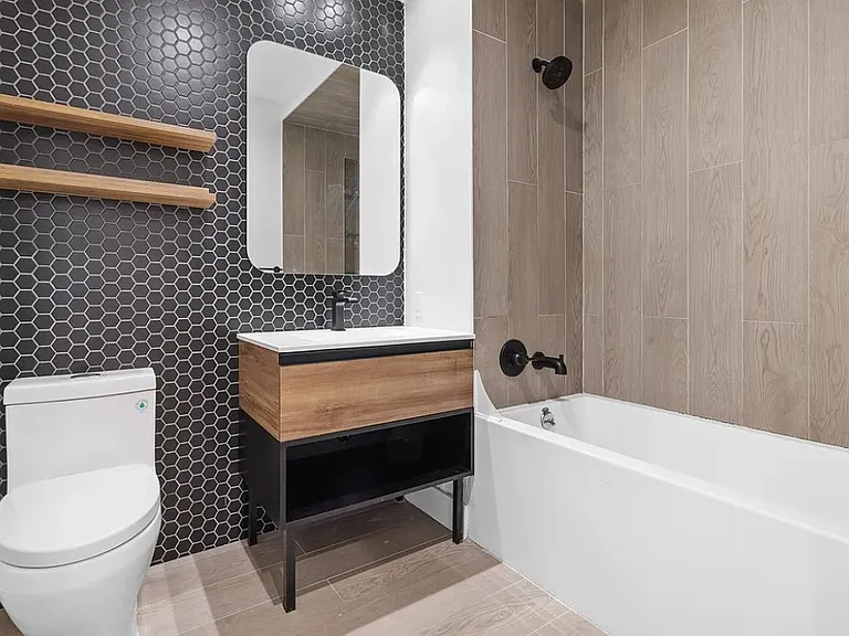 260 Gold St #1310 — Photo 3