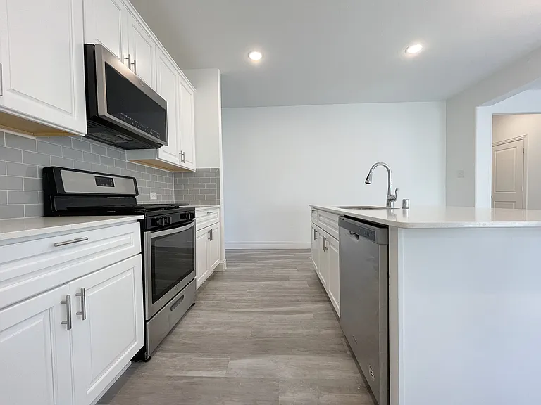 435 Tommie Lillian Ln — Photo 5