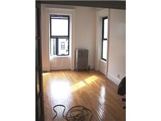 Rented by Douglas Elliman | media 7