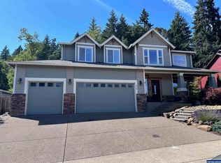 913 Sun Valley Ave, Silverton, OR 97381