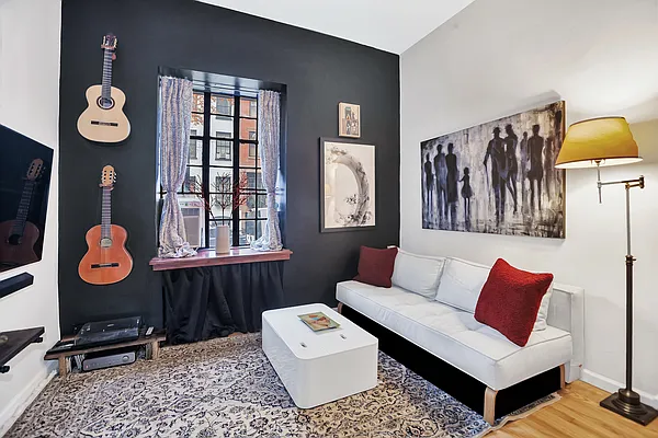 Sold by Compass | media 2