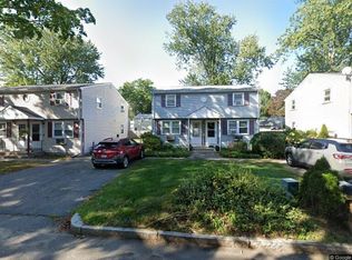 30-32 Moulton St #2, Springfield, MA 01118