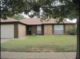 6417 Kelly Elliott Rd, Arlington, TX 76001