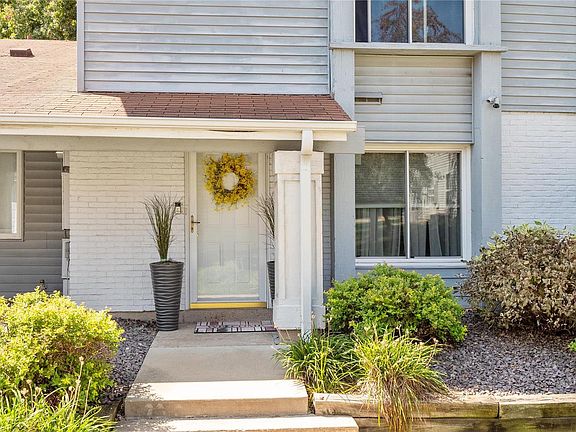 2nd image of 543 Greenway Chase Ct
