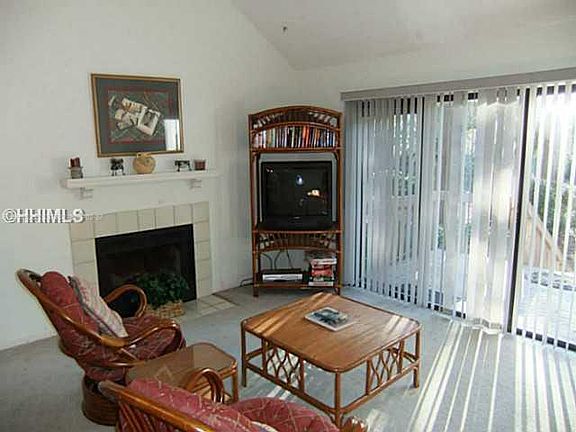 4th image of 125 Greenwood Dr APT 3412