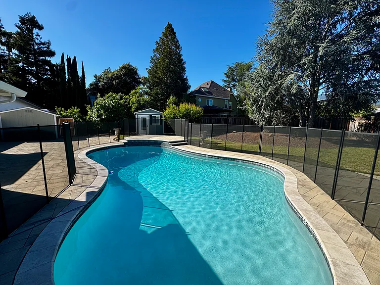 1318 Deb Ct — Photo 25