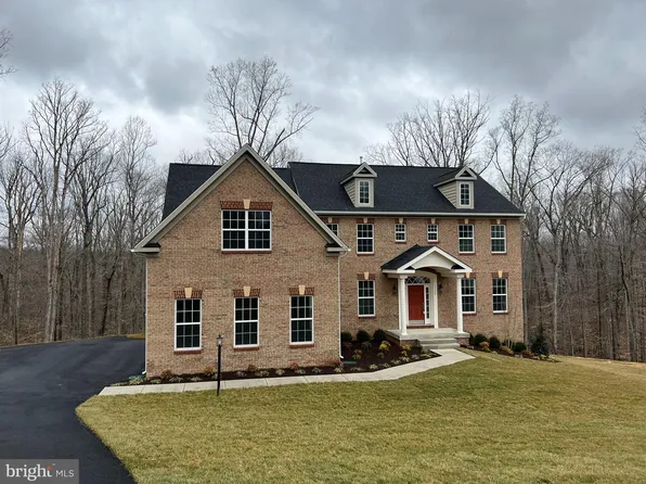 5520 Evesham Ct, Woodbridge, VA 22192