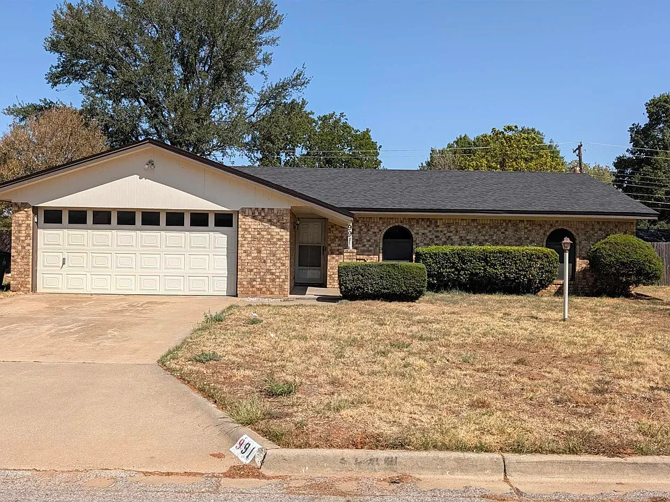 991 Cheryl Dr