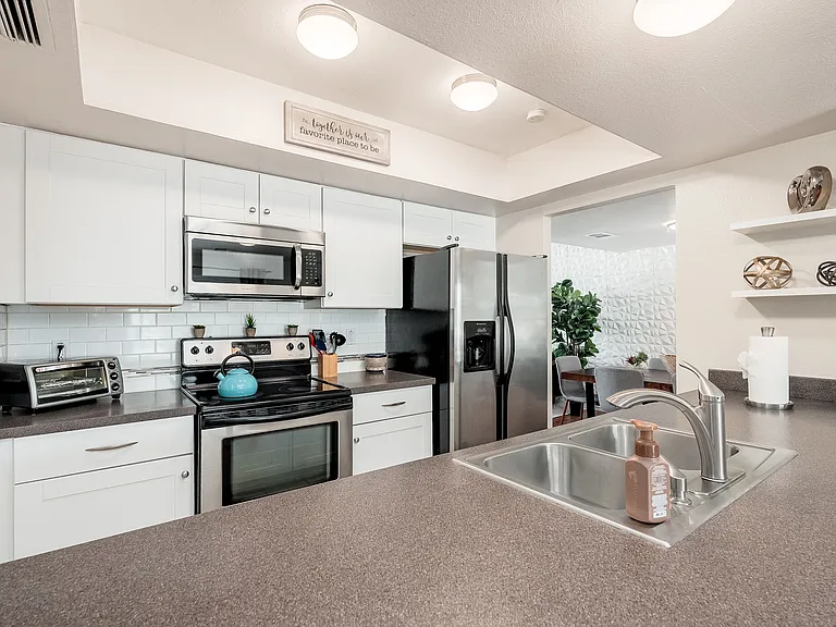 5114 S Dorsey Ln — Photo 38
