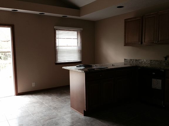 kitchen dining room_06042014