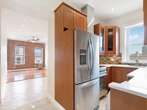 309 East Houston Street image 1 of 9