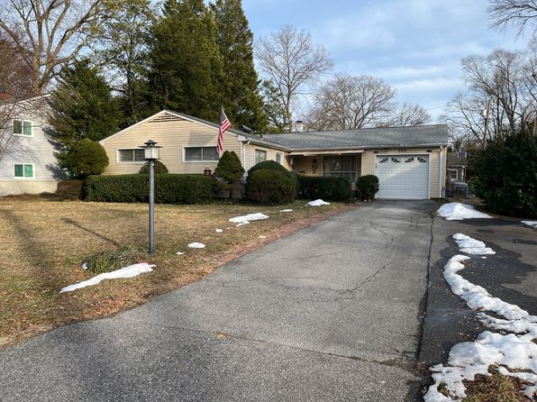 209 Holland Rd