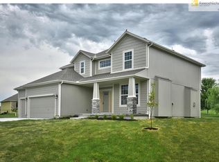 23408 W 52nd Ter, Shawnee, KS 66226