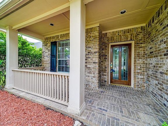3rd image of 3303 Ashland Grove Ln