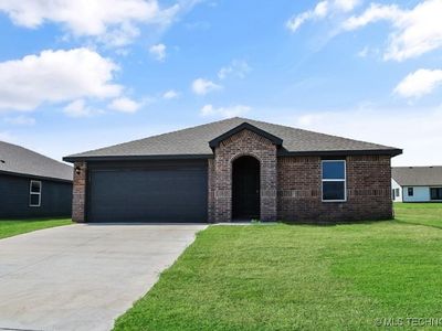 8521 E Dallas St, Broken Arrow, OK, 74014