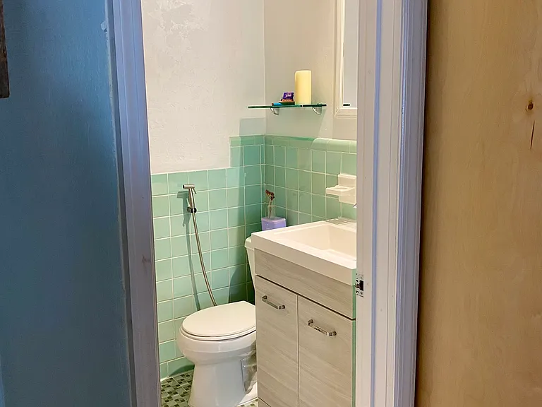 retro 1960s seafoam green tile