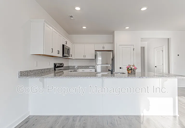 1411 Darrowby Way #1 — Photo 8
