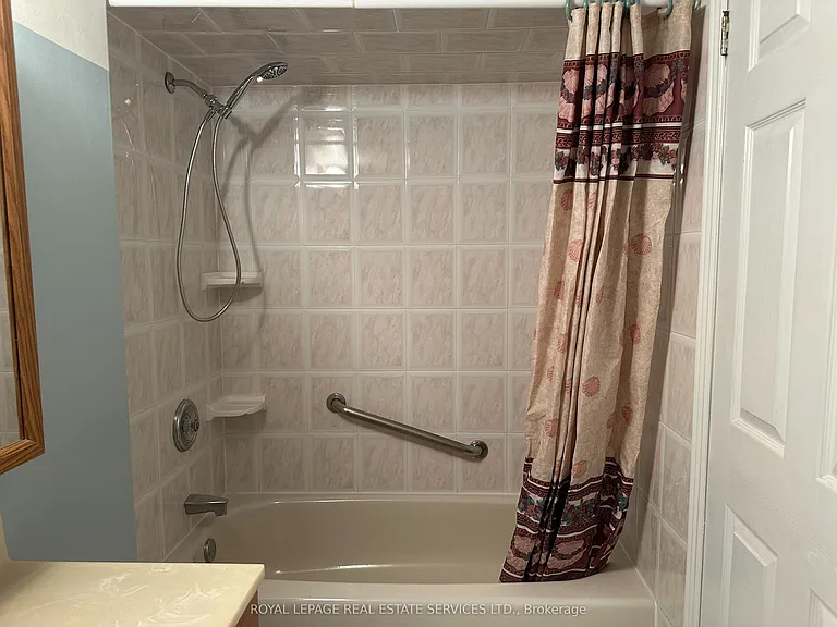 1301 Holton Heights Dr #LWR LVL — Photo 13