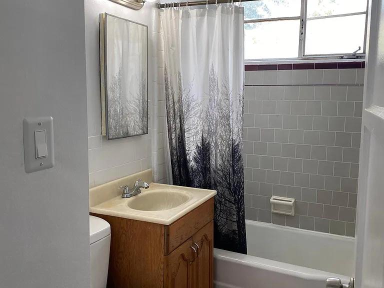 1381 E Acacia Ave — Photo 6