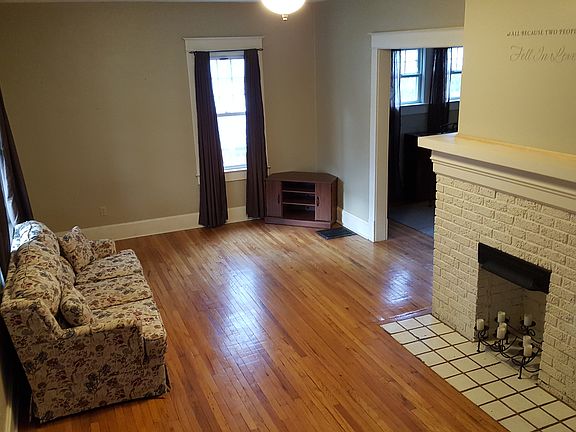 2nd image of 115 Glenwood Blvd