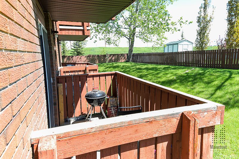 Airdrie Apartment for rent - 2 Bedrooms — photo 11