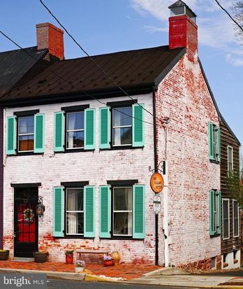 73 W Main St, New Market, MD 21774
