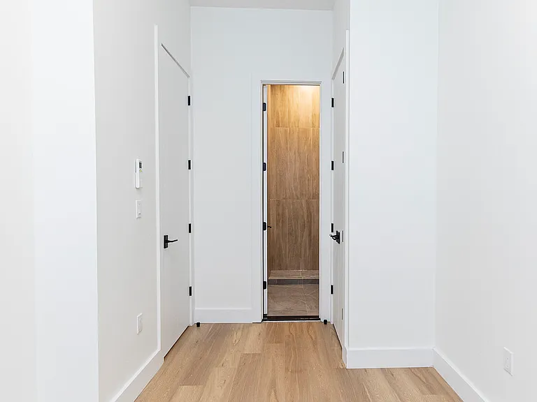 589 Knickerbocker Ave #1D — Photo 5