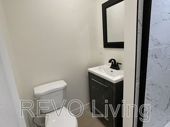 5th image of 151 Colborne St #165B