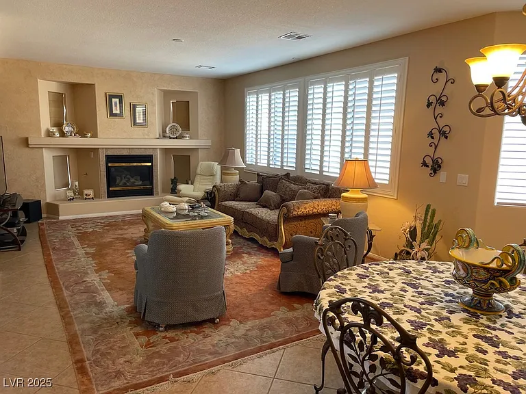 170 Arches Ct — Photo 17