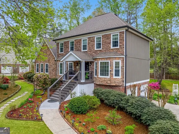 4970 Puritan Dr, Sugar Hill, GA 30518