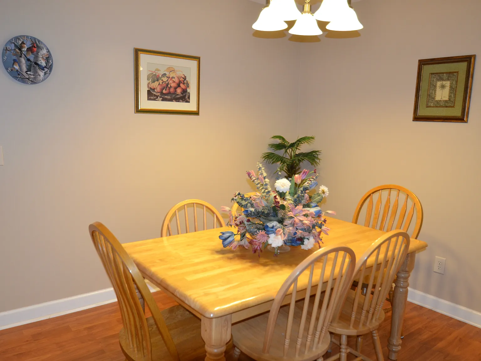 3 bed, 1350 sqft, $1,995 — Photo 4