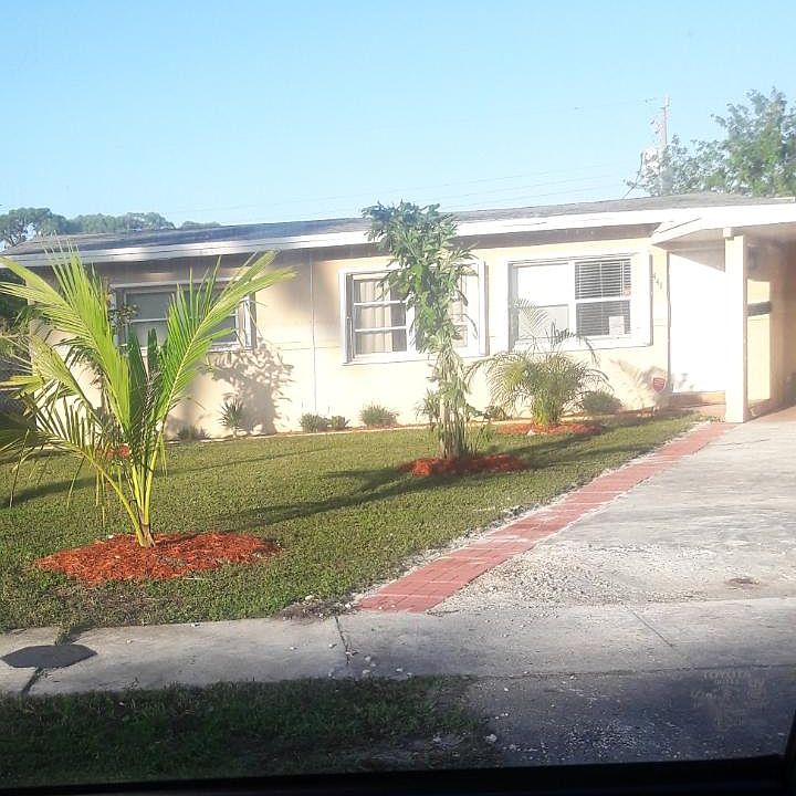 1st image of 441 E Dayton Cir