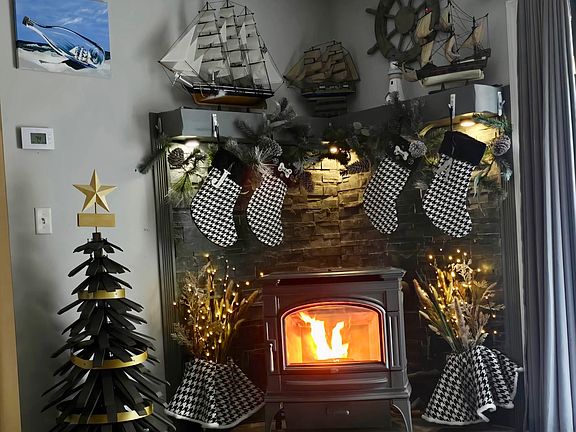 4th image of 365 Canterbury Road