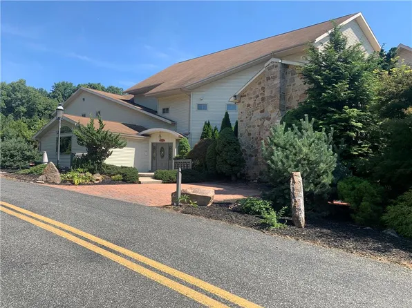 6271 Batman Rd, Zionsville, PA 18092